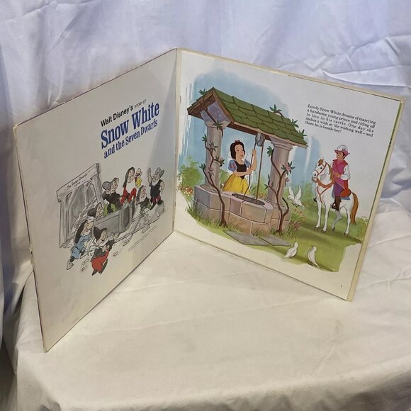 Walt Disney's Story And Songs From Snow White And The Seven Dwarfs (Vinyl, 1969) - Picture 7 of 12